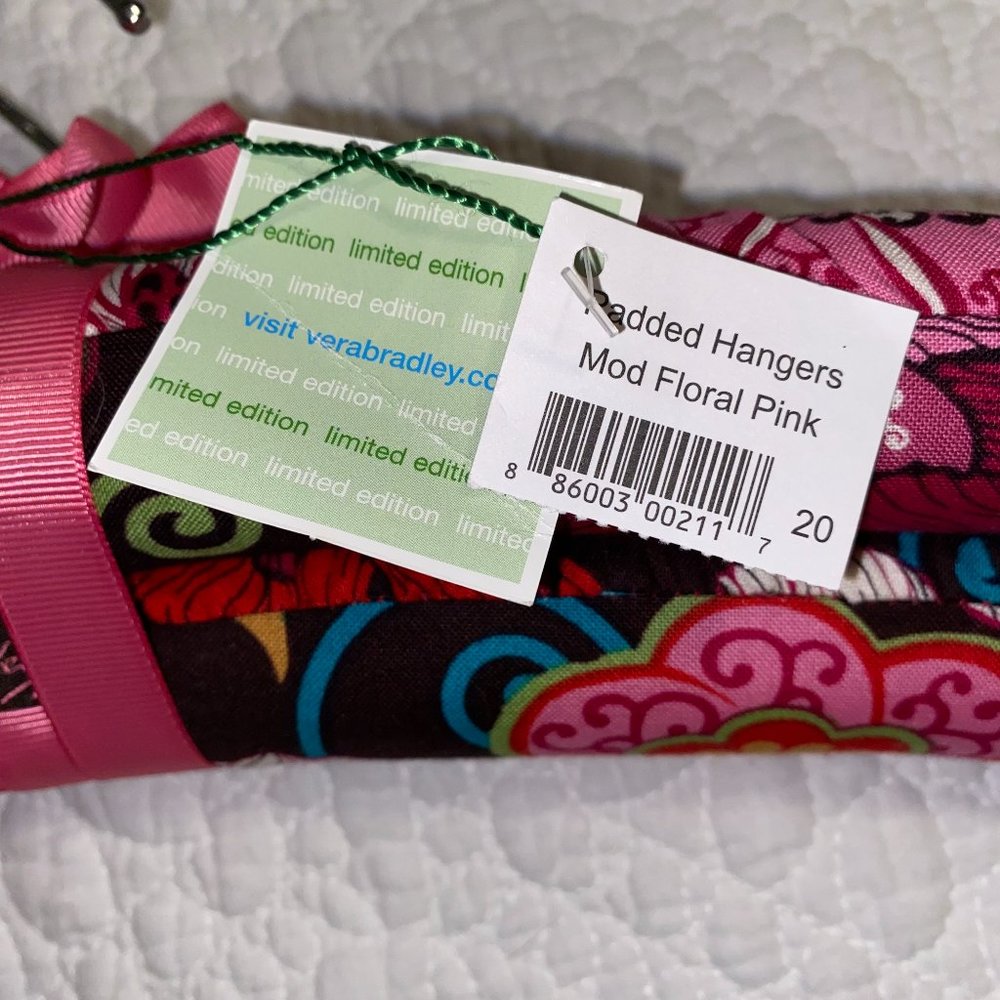 Vera Bradley Mod Floral Padded Hanger Set - Picture 4 of 5